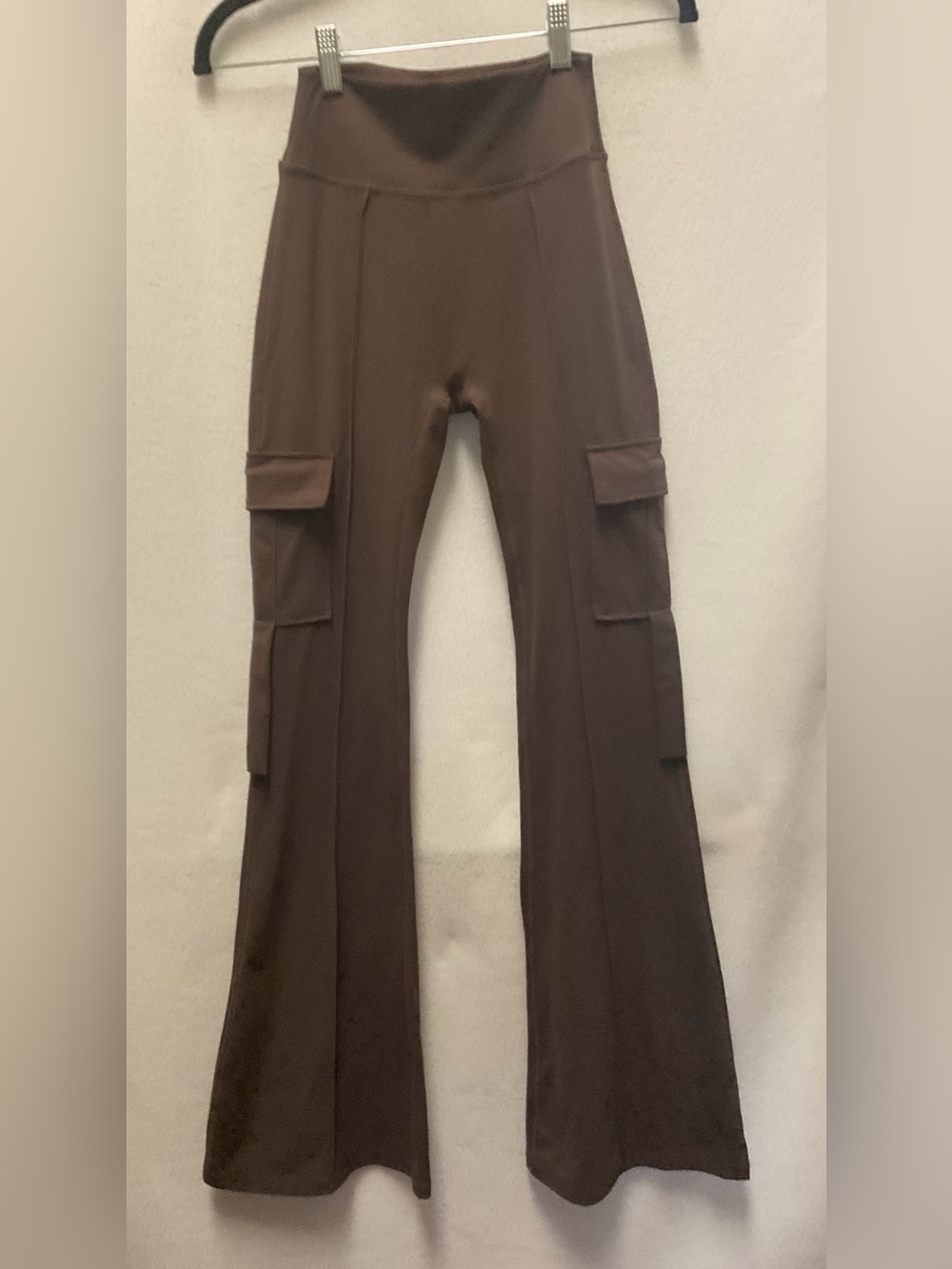Yeoreo Women’s Cargo Flare Pants - Brown